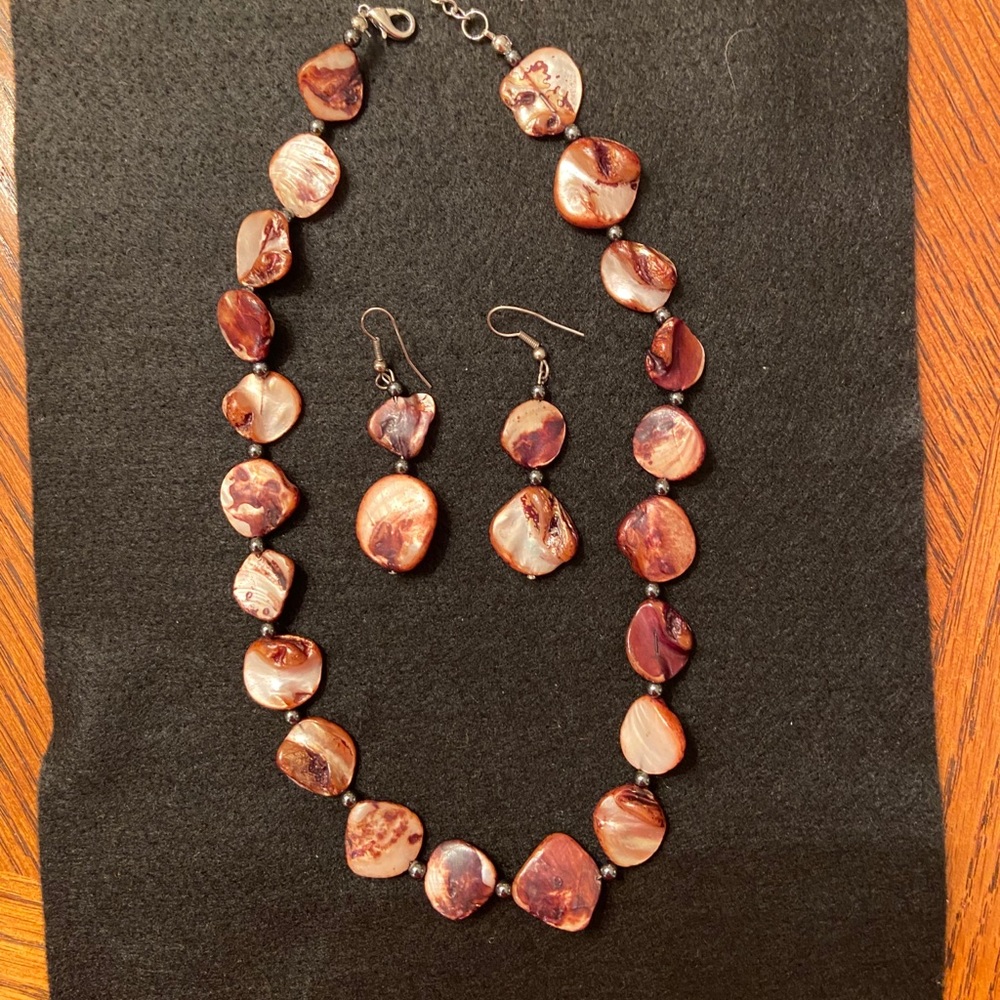 Costume jewelry necklace and earrings